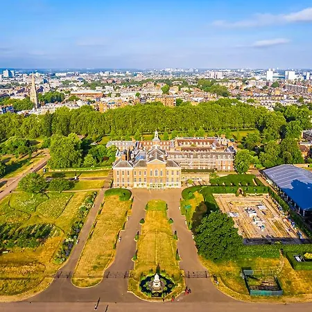 Berjaya Eden Park London Hotel 