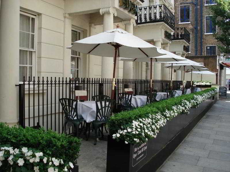 Отель Berjaya Eden Park 3*